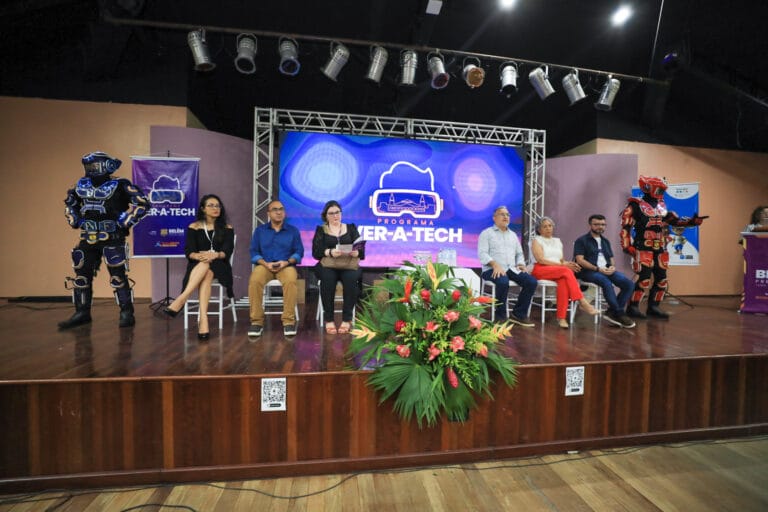 Tecnologia a serviço da educação pública de qualidade, inclusiva e digital