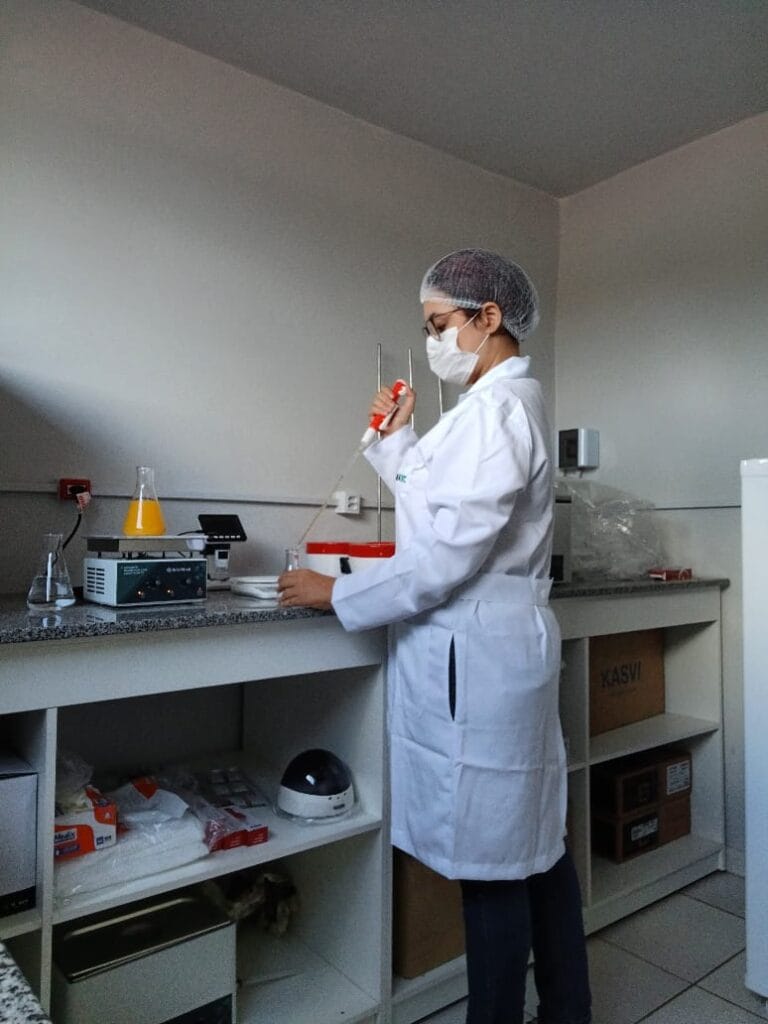 Amazôniatec envolvida na qualidade e segurança dos alimentos em Barcarena-PA.