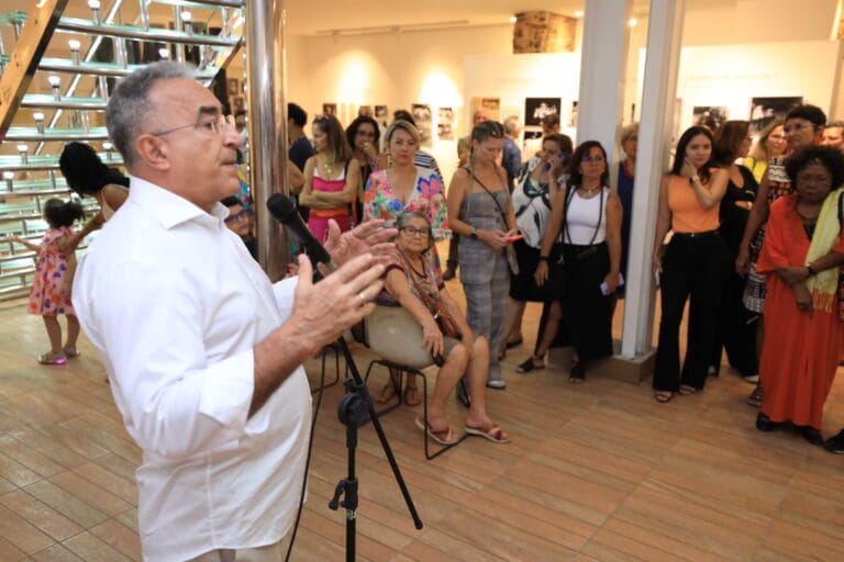 História do grupo teatral Cena Aberta está em exposição no Teatro Popular Nazareno Tourinho