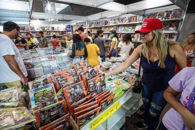 Sectet leva à Feira Pan-Amazônica do Livro projetos voltados ao empreendedorismo e ao conhecimento científico