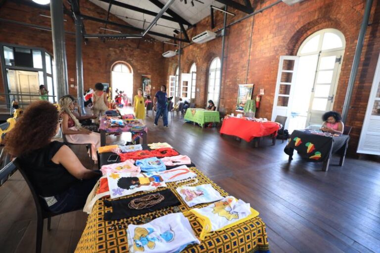 Feira de Estética Negra celebra a cultura afroamazônica em Belém