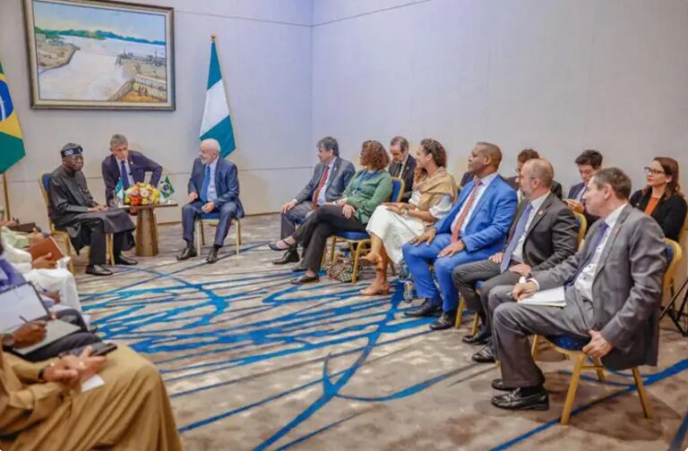 Lula defende “sul global” forte em encontro com presidentes africanos