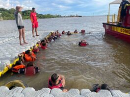 Prefeitura e Bombeiros: Treinamento Aquático para Equipe de Ambulanchas