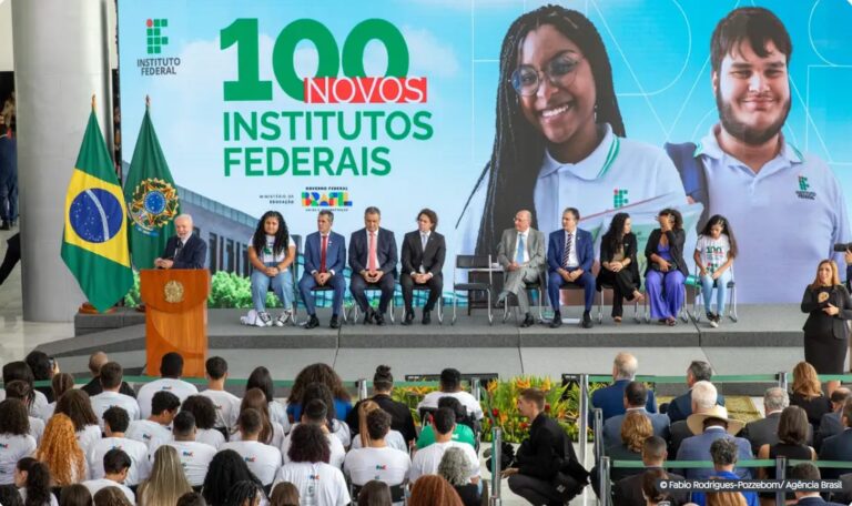 Expansão da rede federal de ensino com 100 novos campi