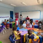 Prefeitura de Belém avança na convocação de servidores e propõe reajuste salarial servidores públicos da educação no município recebem o dobro do média salarial de um professor municipal no país, que, segundo dados do Ministério da Educação, é de R$ 4,8 mil