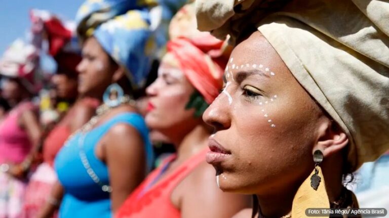 Governo Federal Anuncia Edital para Capacitação de Mulheres em Espaços de Decisão e Poder