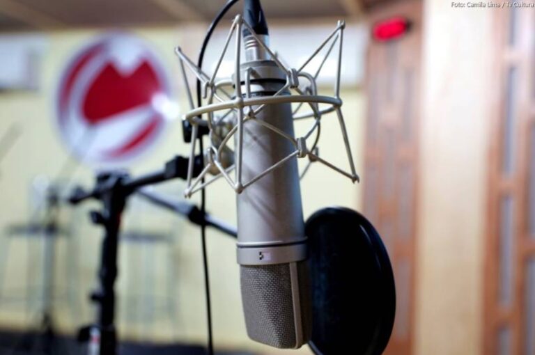 Rádio Cultura do Pará Recebe Prêmio da Abracopel por Excelência Jornalística