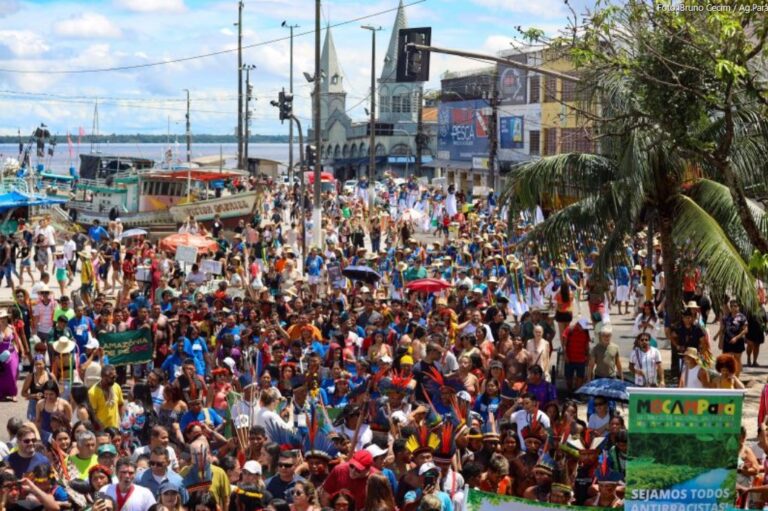 Caminhada em Defesa da Terra Enfatizada na “I Semana dos Povos Indígenas” em Belém