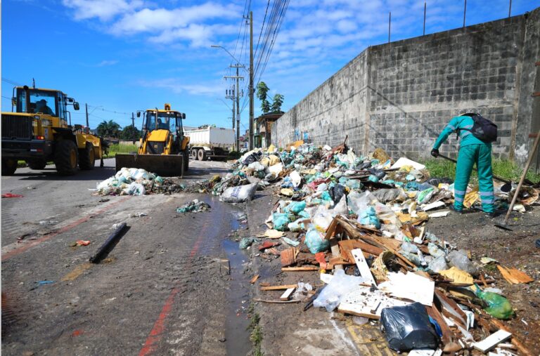 Moradores de Belém testemunham ação de limpeza excepcional pela cidade
