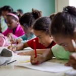 Taxa de Alfabetização no Brasil Alcança 93%, Aponta IBGE alfabetização