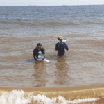 Município Realiza Testes de Balneabilidade das Praias e Lança Campanha de Orientação à População