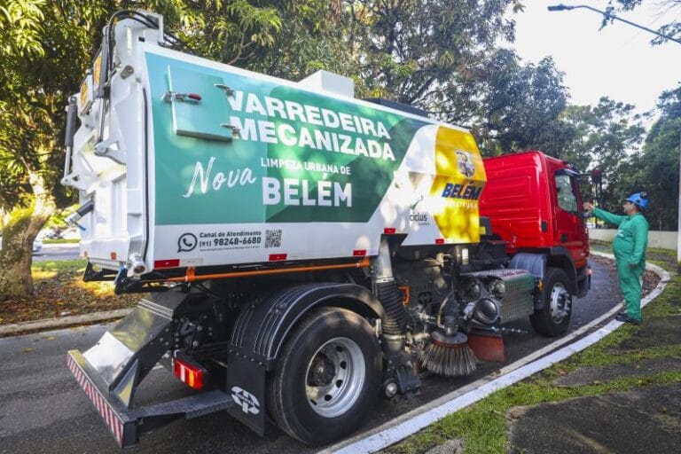 Belém inaugura Ecoponto e introduz varredeiras mecanizadas para aprimorar a limpeza urbana