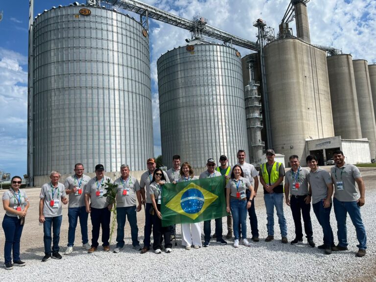 Comitiva COOPERNORTE em visita a cooperativas americanas