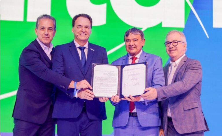 MDS e ABRAS firmam parceria para inclusão socioeconômica de beneficiários do CadÚnico