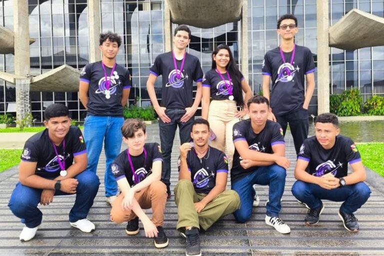 Em Brasília, estudantes estaduais do Pará conquistam medalha de ouro na ‘1ª Jornada de Foguetes do Cerrado’