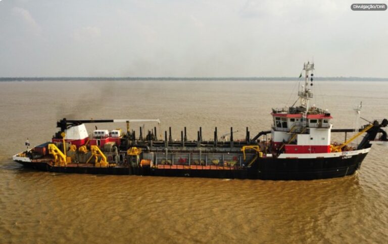 Dnit avança com obras de dragagem nos rios Amazonas e Solimões