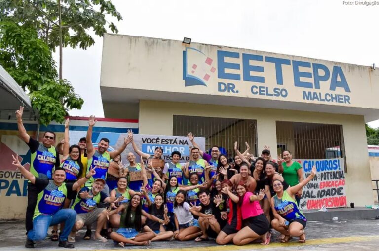 Alunos das Escolas Estaduais de Educação Tecnológicas celebram aprovação na Universidade Federal do Pará