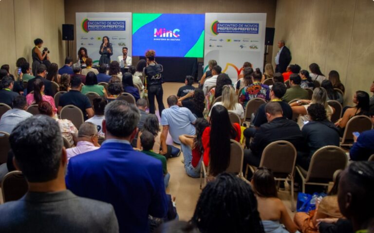 Gestores municipais debatem em Brasília o Marco Regulatório do Fomento à Cultura em Encontro de Novos Prefeitos e Prefeitas