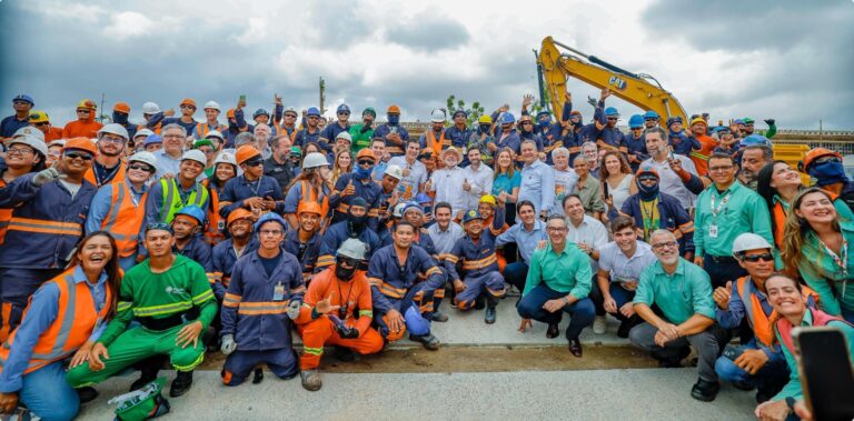 Presidente Lula e prefeito de Belém vistoriam obra do Parque da Cidade