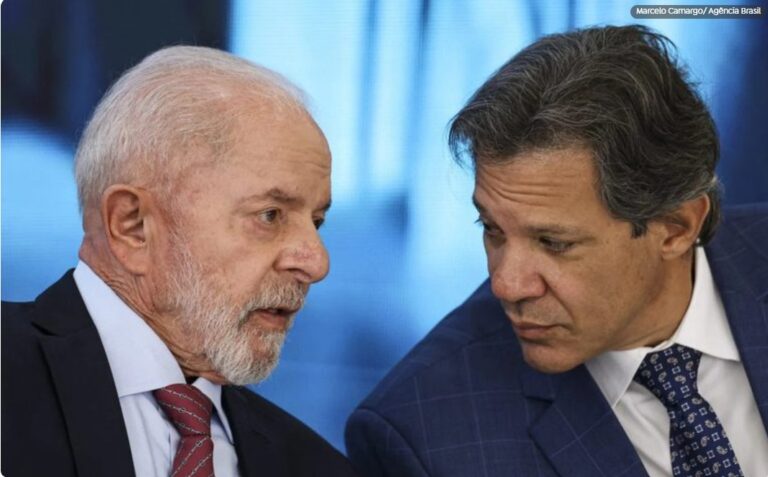 Presidente assina Projeto de Lei da Isenção de IR para quem recebe até R$ 5 mil