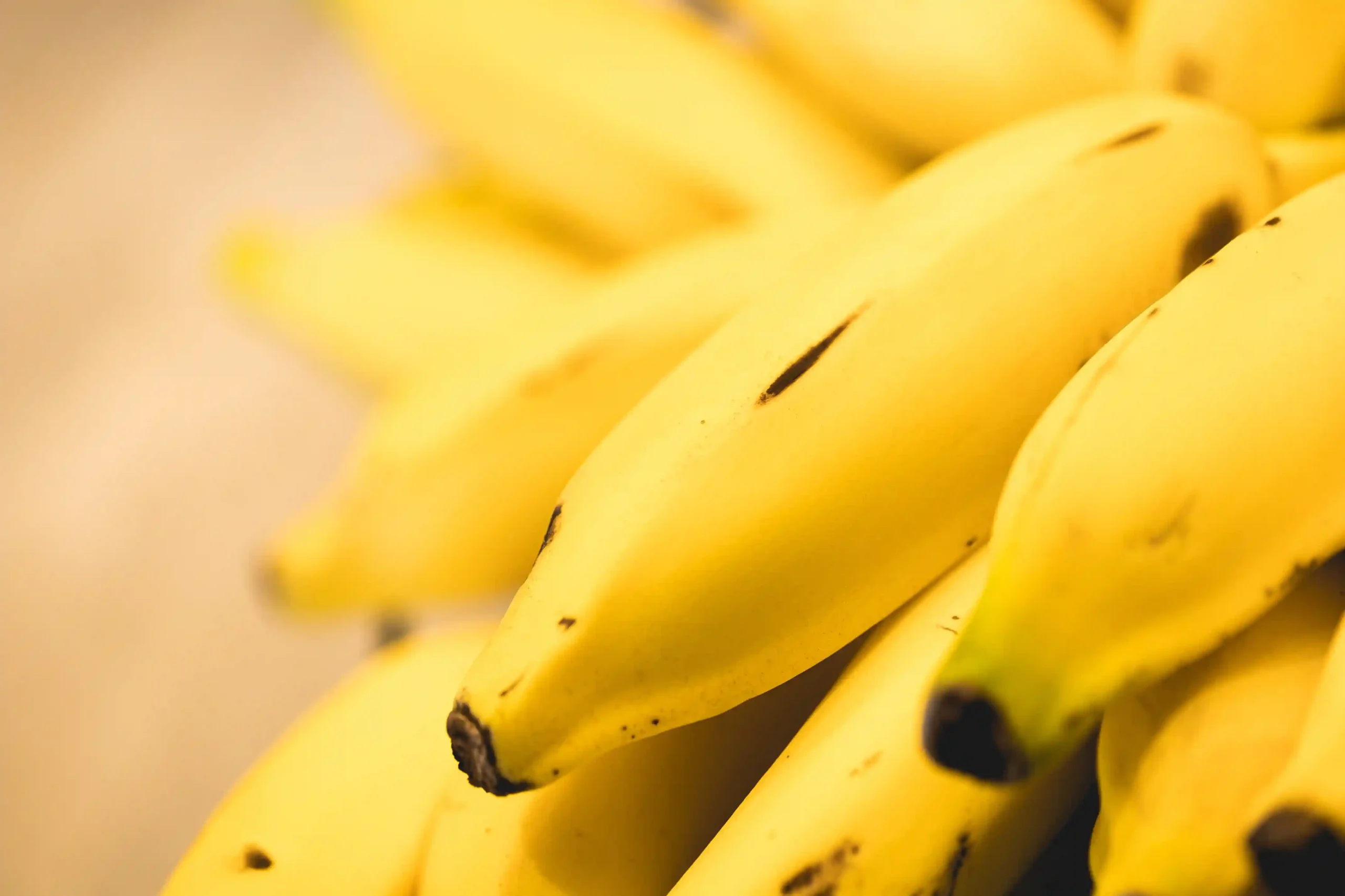 4 benefícios da banana - Foto by Adobe Stock