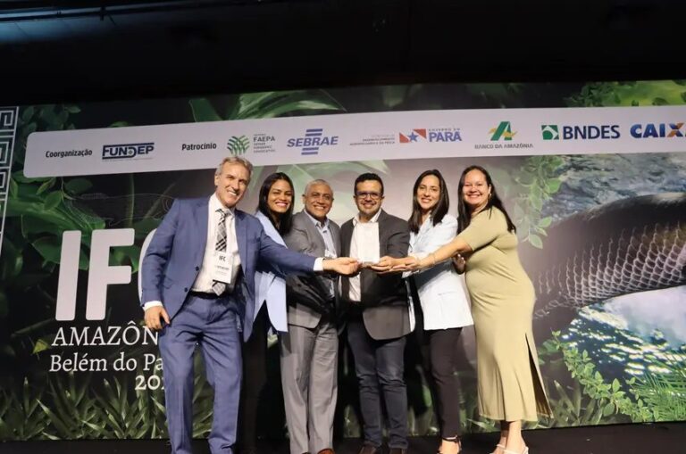 Semas recebe prêmio por política de pesca sustentável em congresso internacional