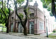 Quatro dias de arte e paixão no Teatro Waldemar Henrique em Belém Quatro dias de música, teatro e diversidade no Teatro Waldemar Henrique celebram a arte paraense com emoção e acessibilidade