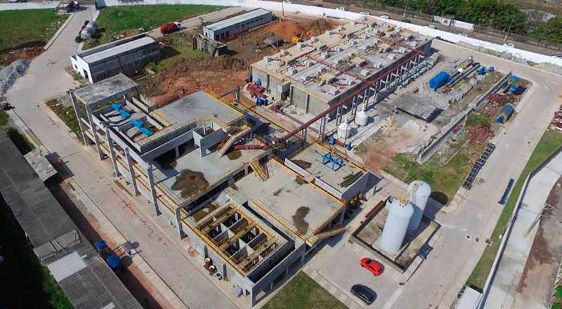 O aumento da rede de saneamento, executado pela Cosanpa, vai beneficiar cerca de 90 mil habitantes da capital e contará com a capacidade para tratar 475 litros de esgoto por segundo