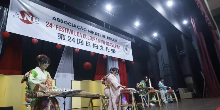 Feira da Nipo por: Ivan Duarte