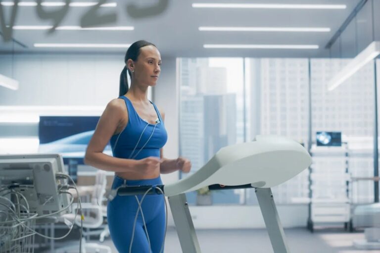 Biohacking cresce, mas hábitos simples ainda são mais eficazes