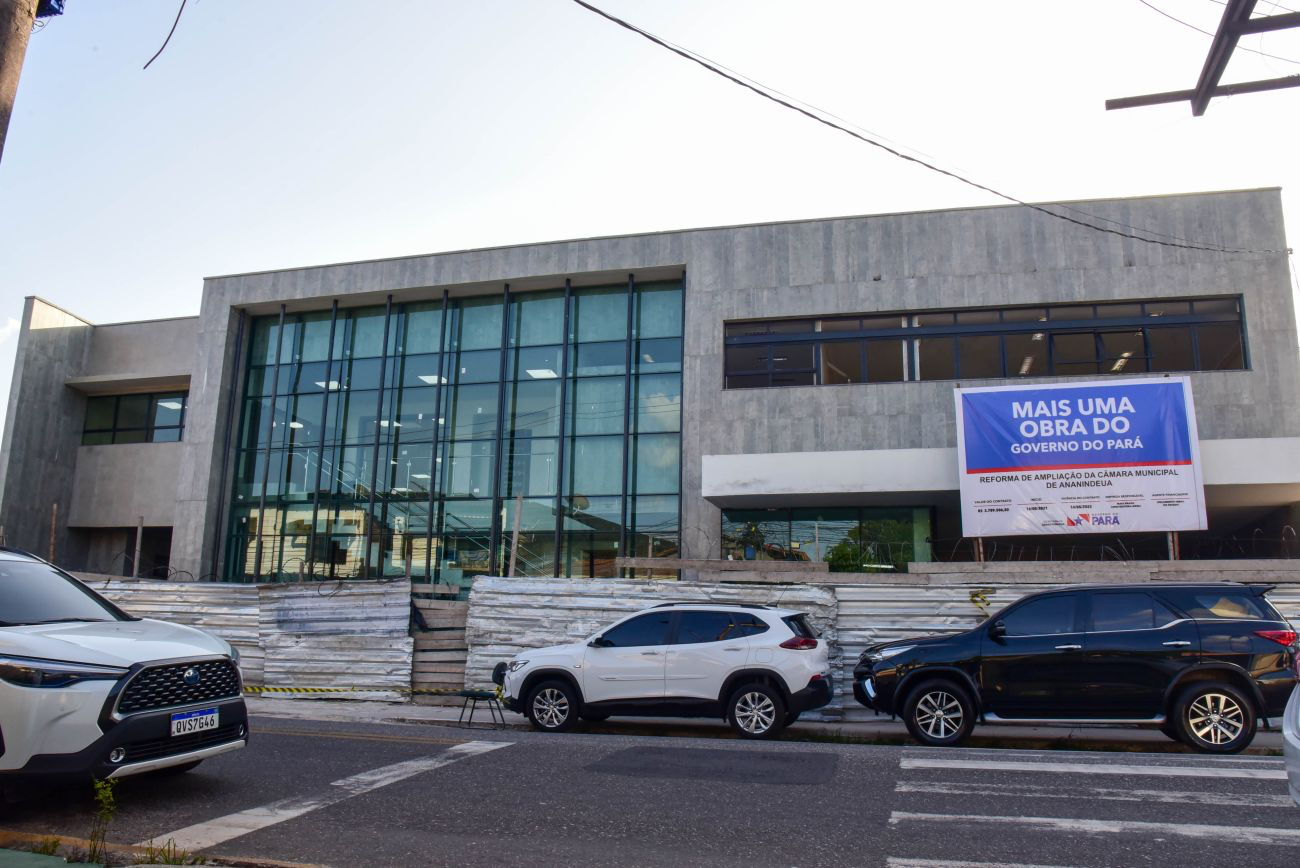 Câmara de Ananindeua debate mobilidade, COP 30 e aprova série de projetos em sessão marcada por embates políticos