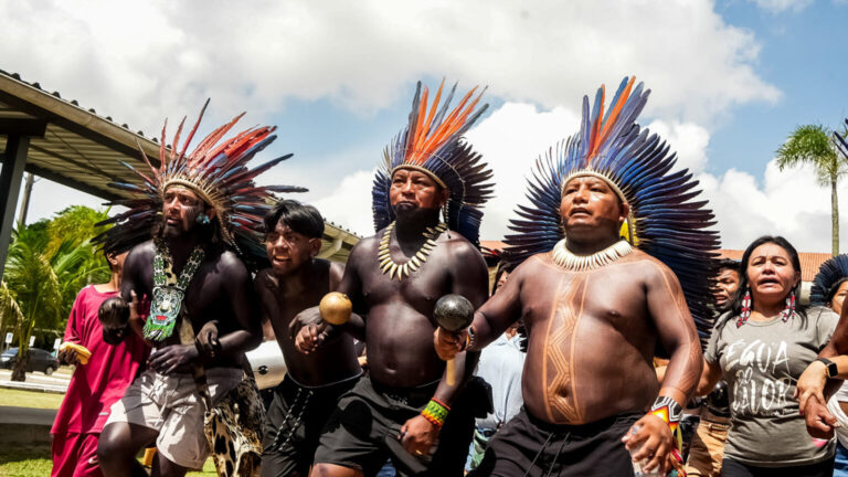 Belém sedia debate global sobre lideranças indígenas e Direitos Humanos.