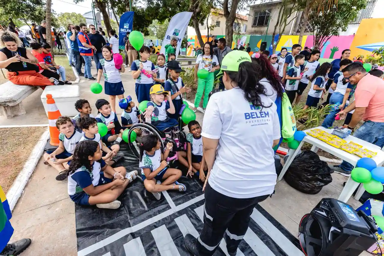 Com áreas recreativas, espaços revitalizados e visual lúdico, a nova Praça Araújo Martins, a “Praça das Crianças”, localizada entre o Conjunto Residencial IAPI e o Mercado de São Brás