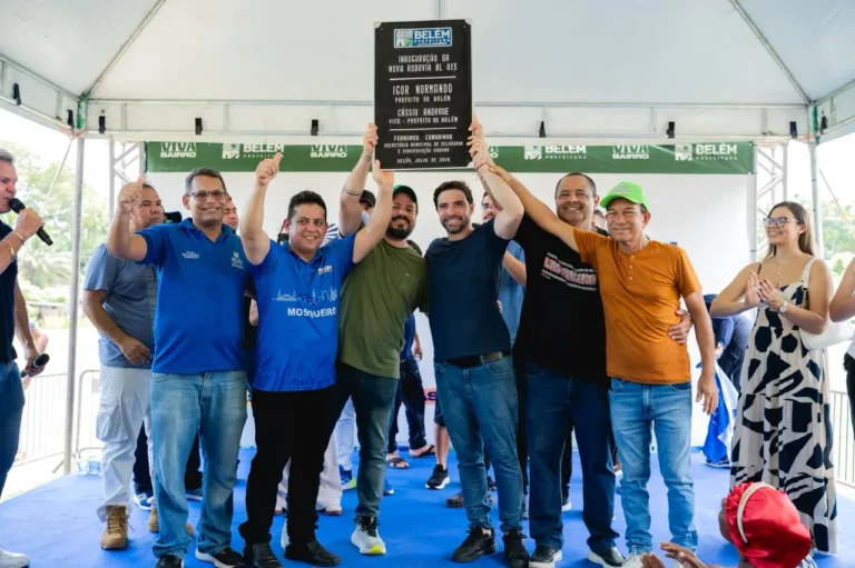 Mosqueiro: Prefeito entrega 10 km de estrada na Baía do Sol