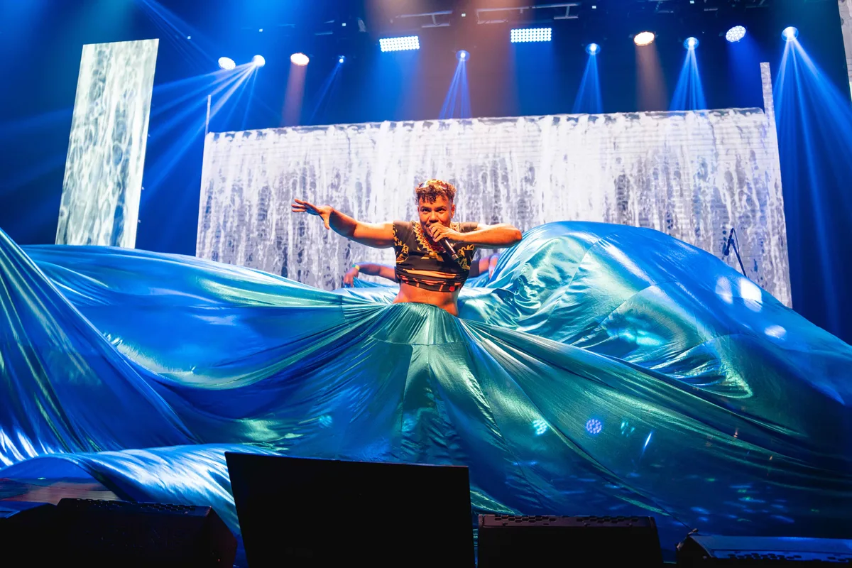De Menino Preto a Príncipe Negro, Jeff Moraes transforma vivências amazônicas em espetáculo musical