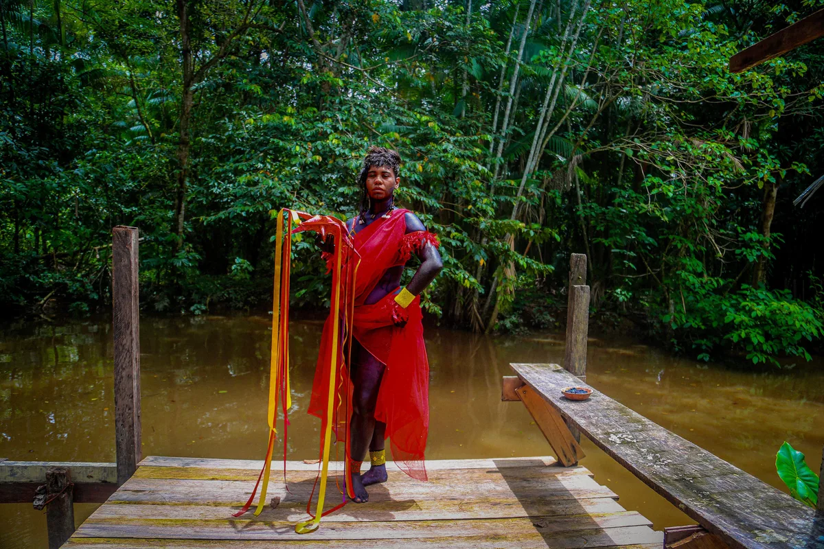 Cinco artistas amazônidas levam fotografia, transgeneridade e saúde a escolas e territórios de Belém