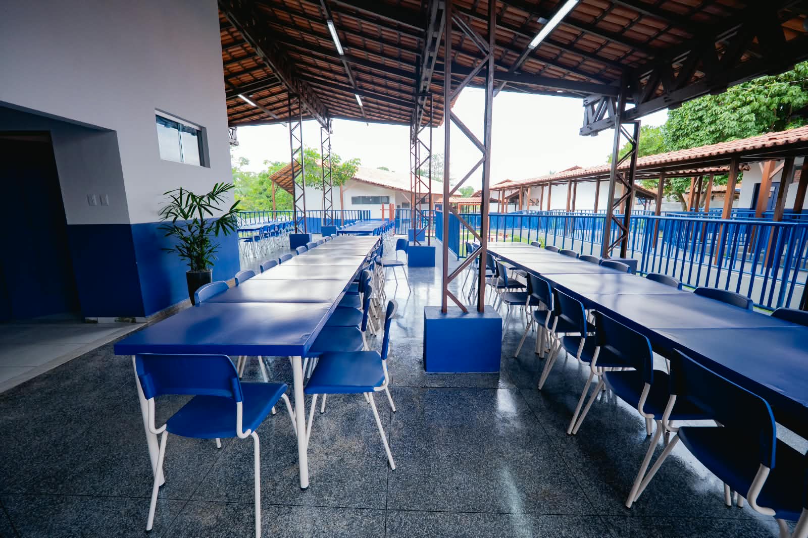 Após 27 anos sem grande reforma, escola do Benguí reabre para 960 alunos com 172 placas solares
