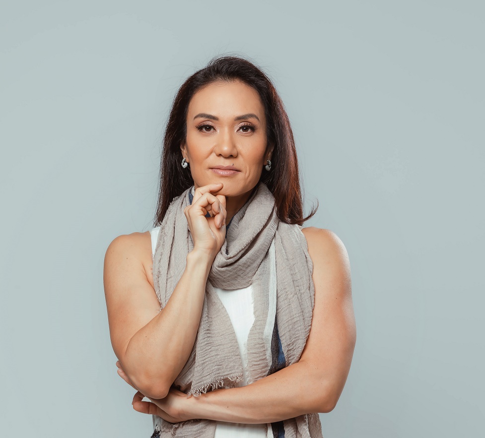 Cão idoso muda comportamento, exige nova rotina e revela um desafio emocional para a família