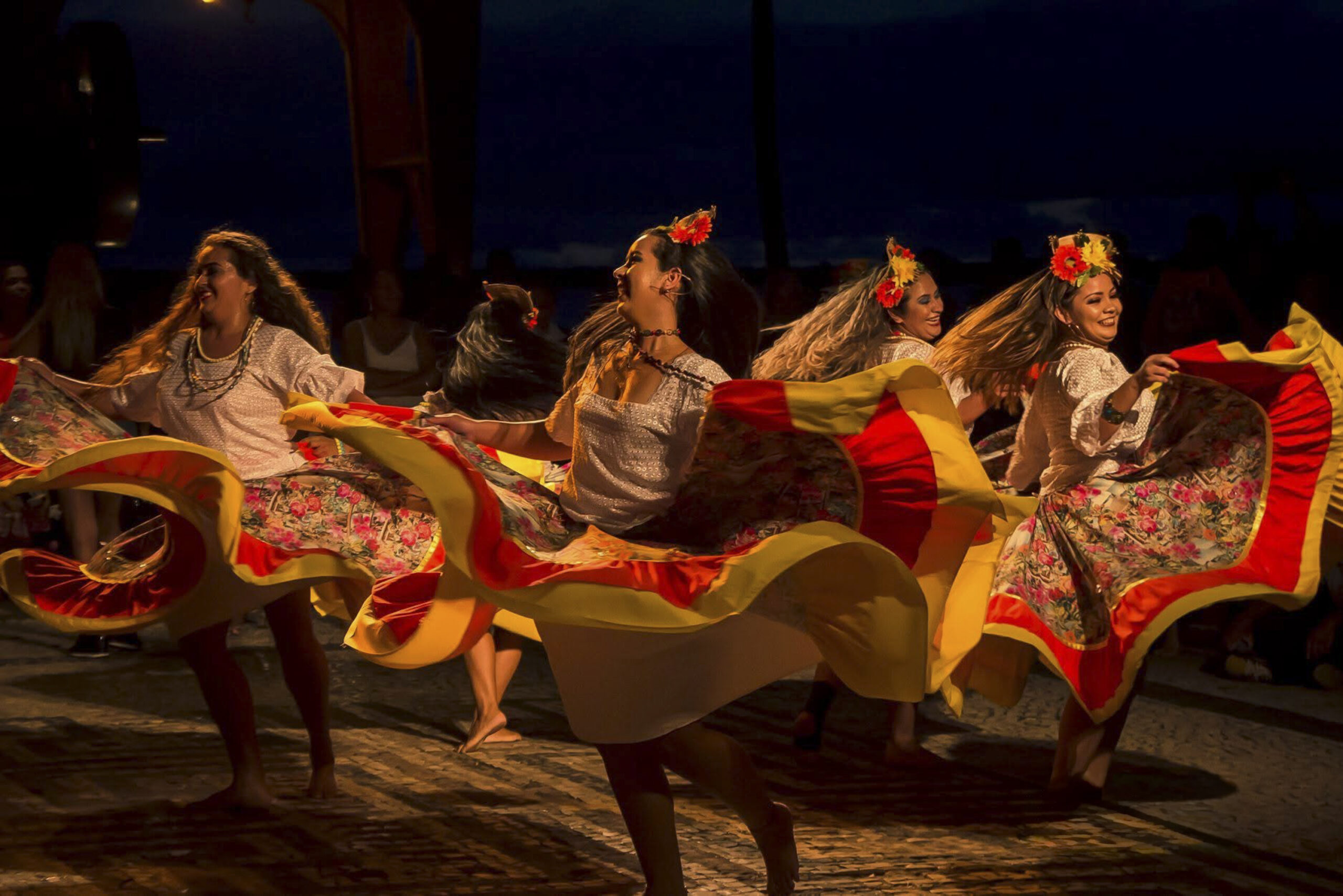 Carimbó transforma música e dança em símbolo da identidade paraense. Carimbó transforma música e dança em símbolo da identidade paraense.