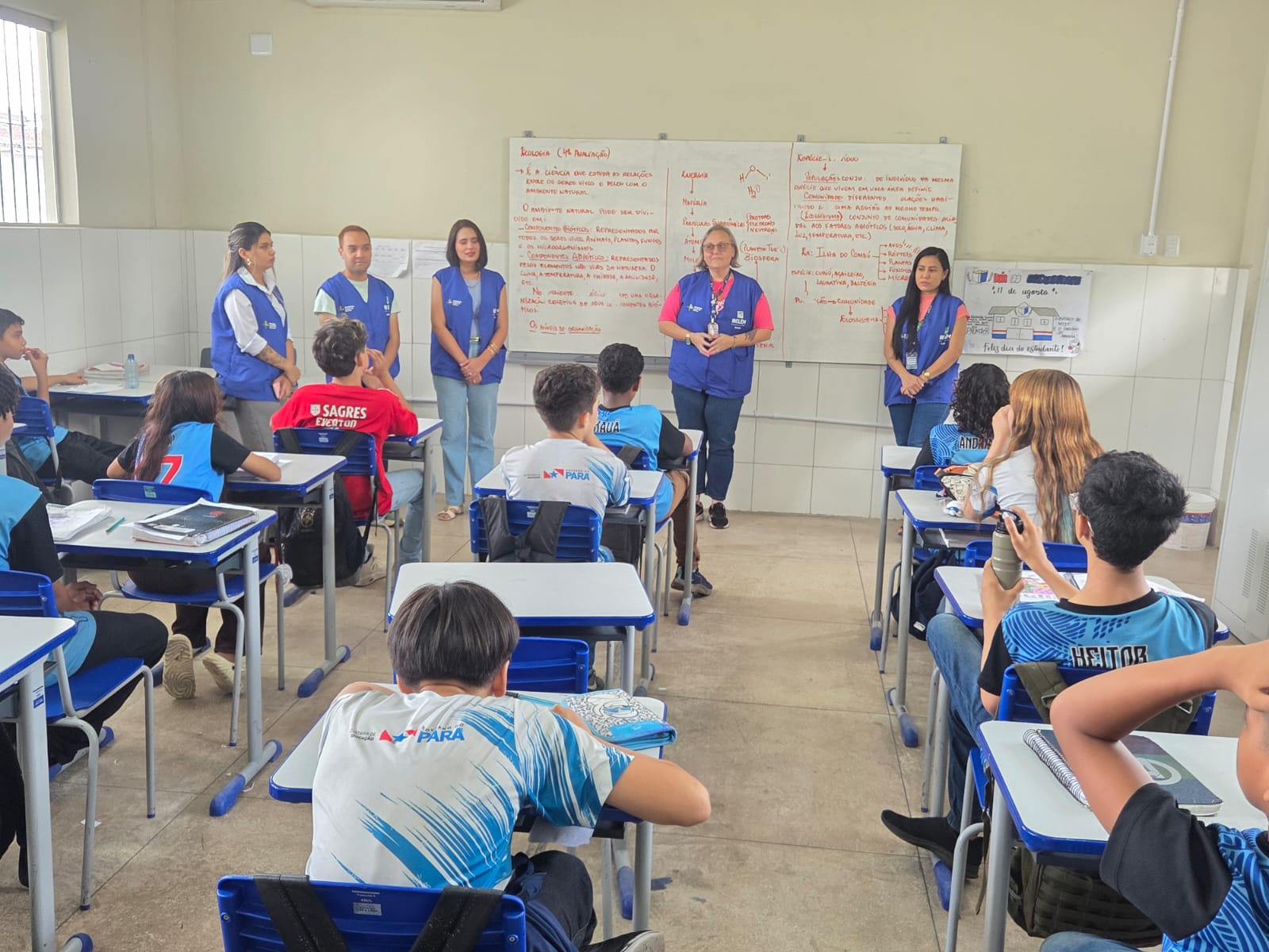 Ação do Outubrinho Rosa reúne 280 estudantes e promove vacinação contra o HPV em Belém Ação do Outubrinho Rosa reúne 280 estudantes e promove vacinação contra o HPV em Belém