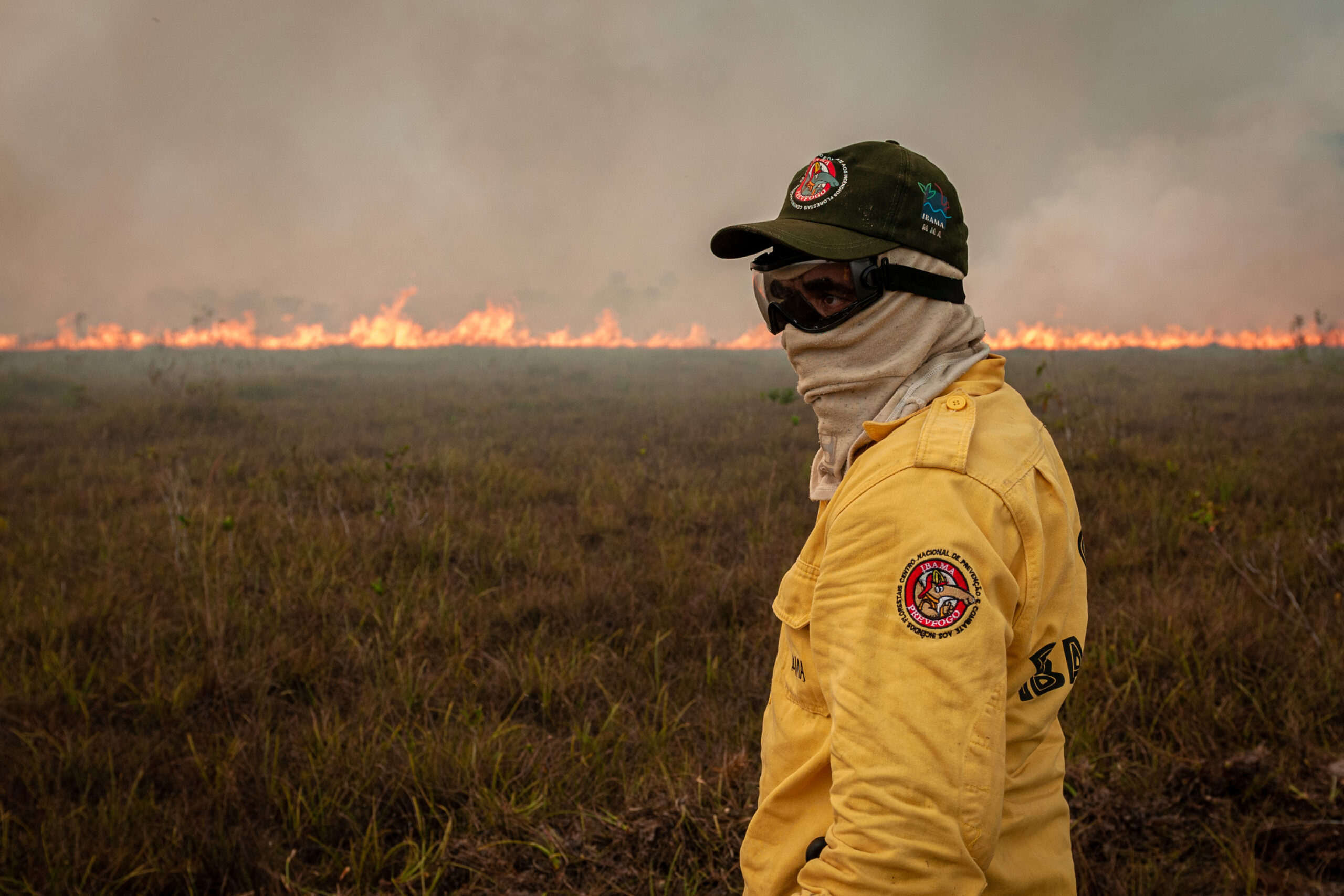 Fogo cai 13,6% no país em setembro, mas sobe 74% na Amazônia Fogo cai 13,6% no país em setembro, mas sobe 74% na Amazônia