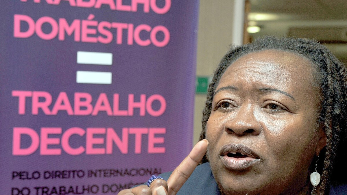 Diarista que trabalha 3 vezes por semana tem carteira assinada? O que diz a lei Diarista que trabalha 3 vezes por semana tem carteira assinada? O que diz a lei