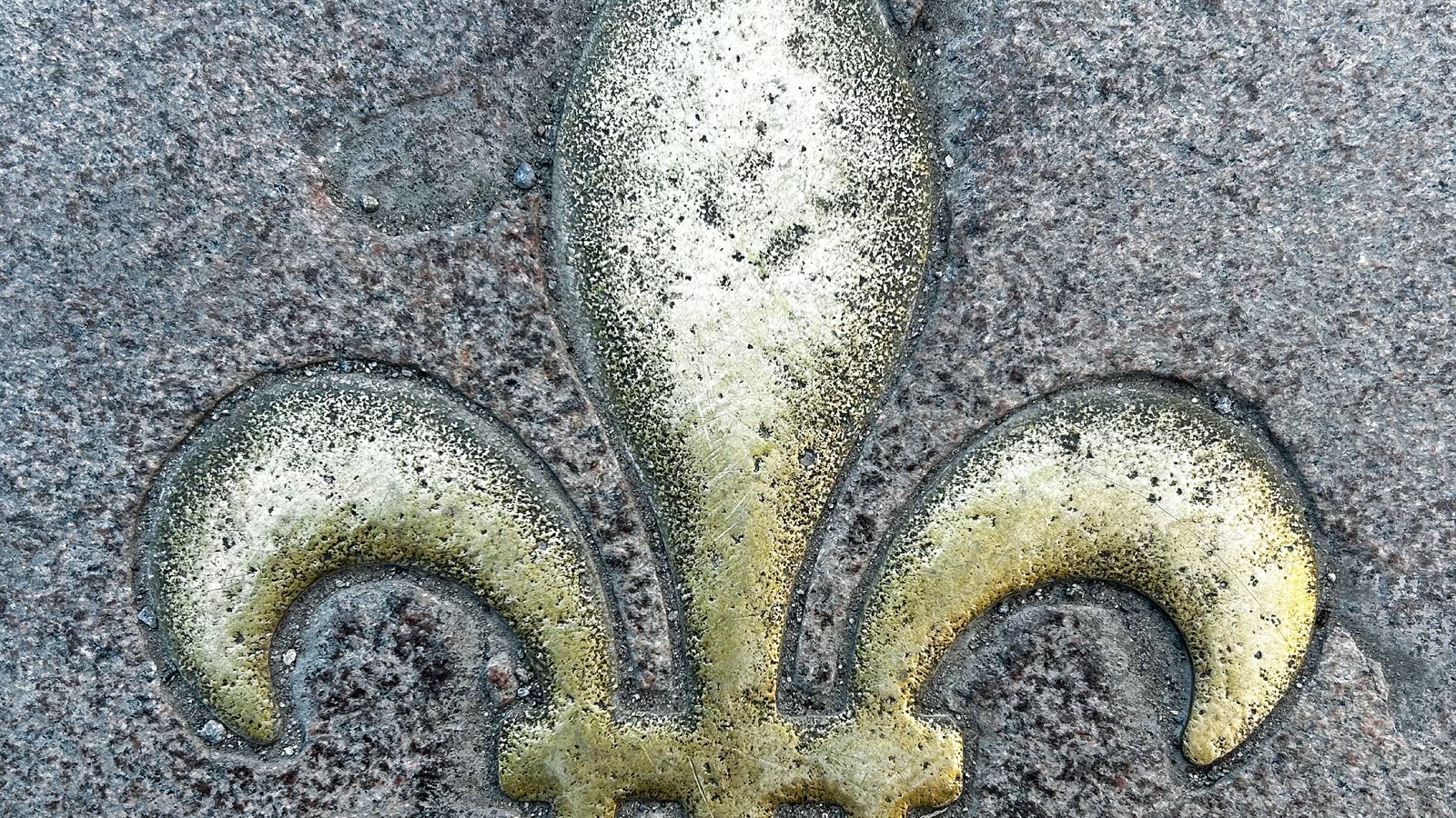 Flor de lis: significado espiritual, religioso e histórico do símbolo que aparece de brasões a tatuagens Flor de lis: significado espiritual, religioso e histórico do símbolo que aparece de brasões a tatuagens