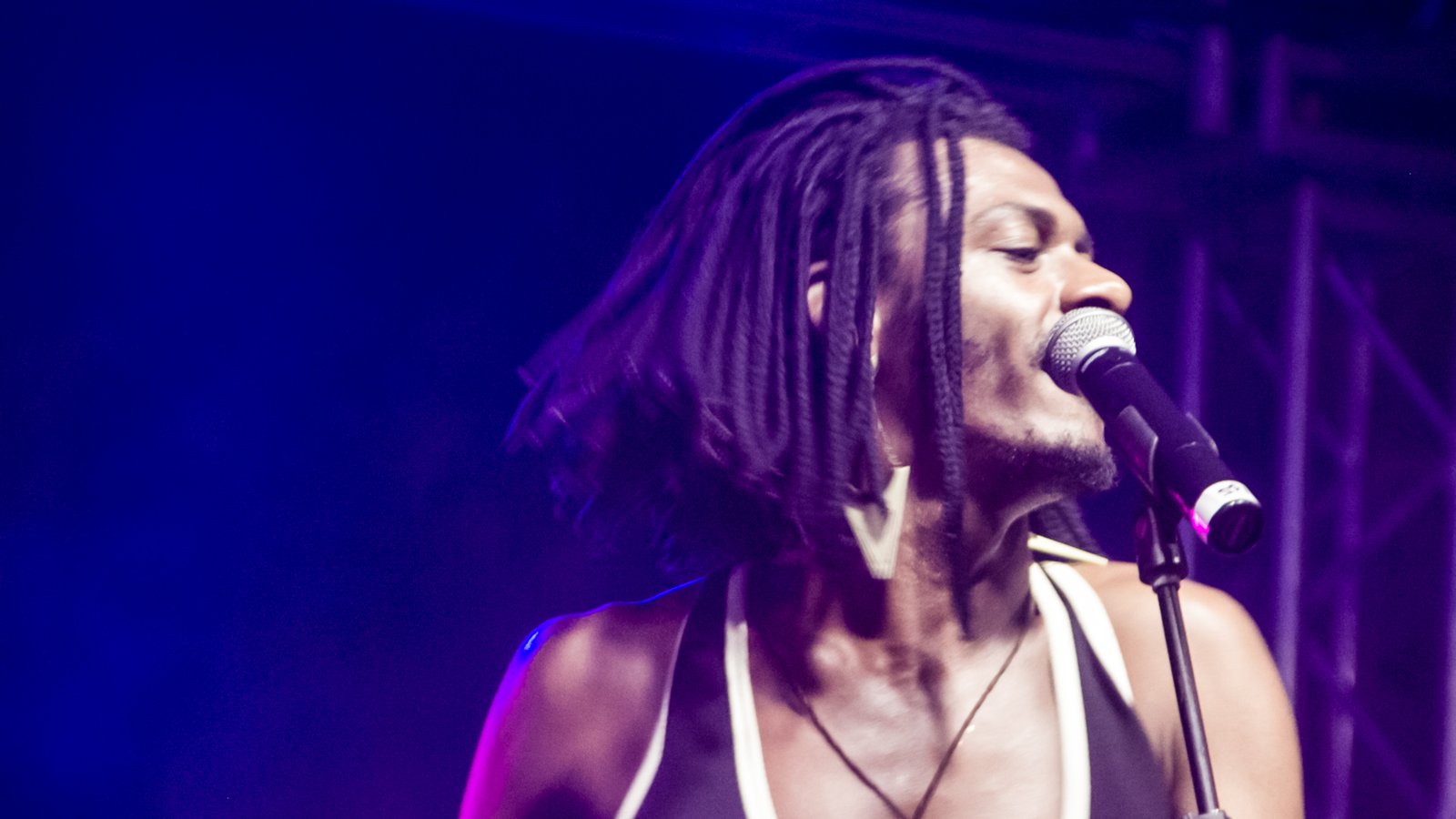 Liniker em Belém: turnê Bye Bye Caju chega ao Espaço Náutico Marine Club em 7 de novembro Liniker em Belém: turnê Bye Bye Caju chega ao Espaço Náutico Marine Club em 7 de novembro