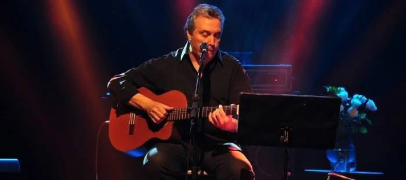 Zé Luiz Mazziotti canta Tom Jobim